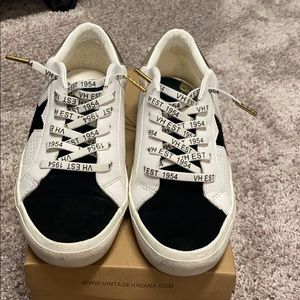 Vintage Havana Black & white Gadol Sneaker